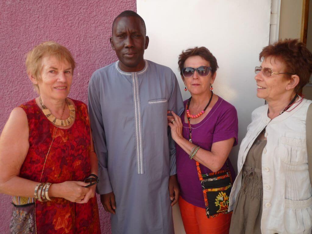 Boucar Sadji mardi soir a reçu Huguette Legros, Brigitte Pinabel et Martine Noir de l'association Téranga.